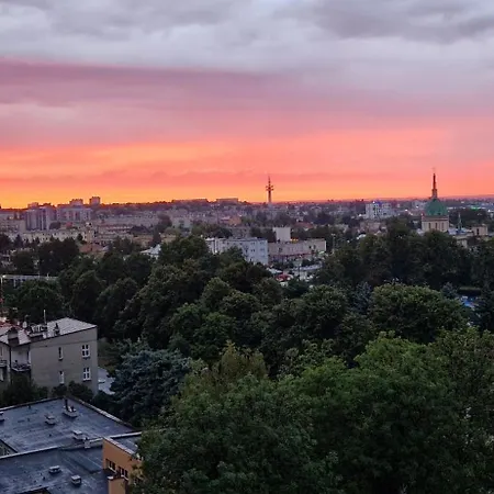 Pulaskiego 9 Self Check-in